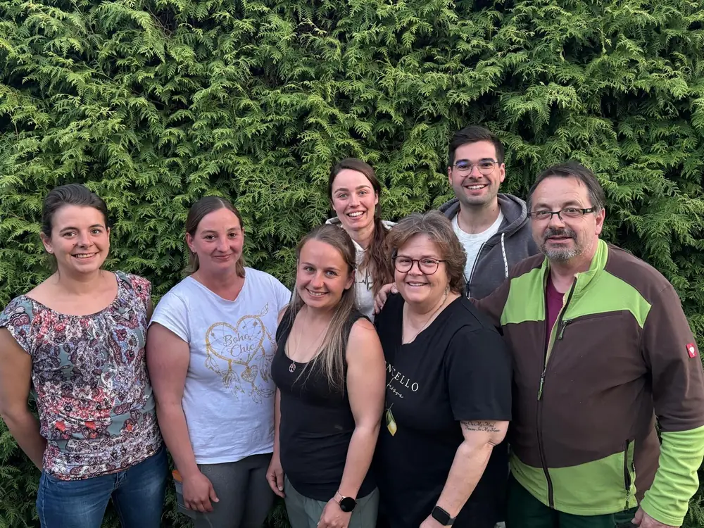 Team und Tiere vom Tierschutzverein